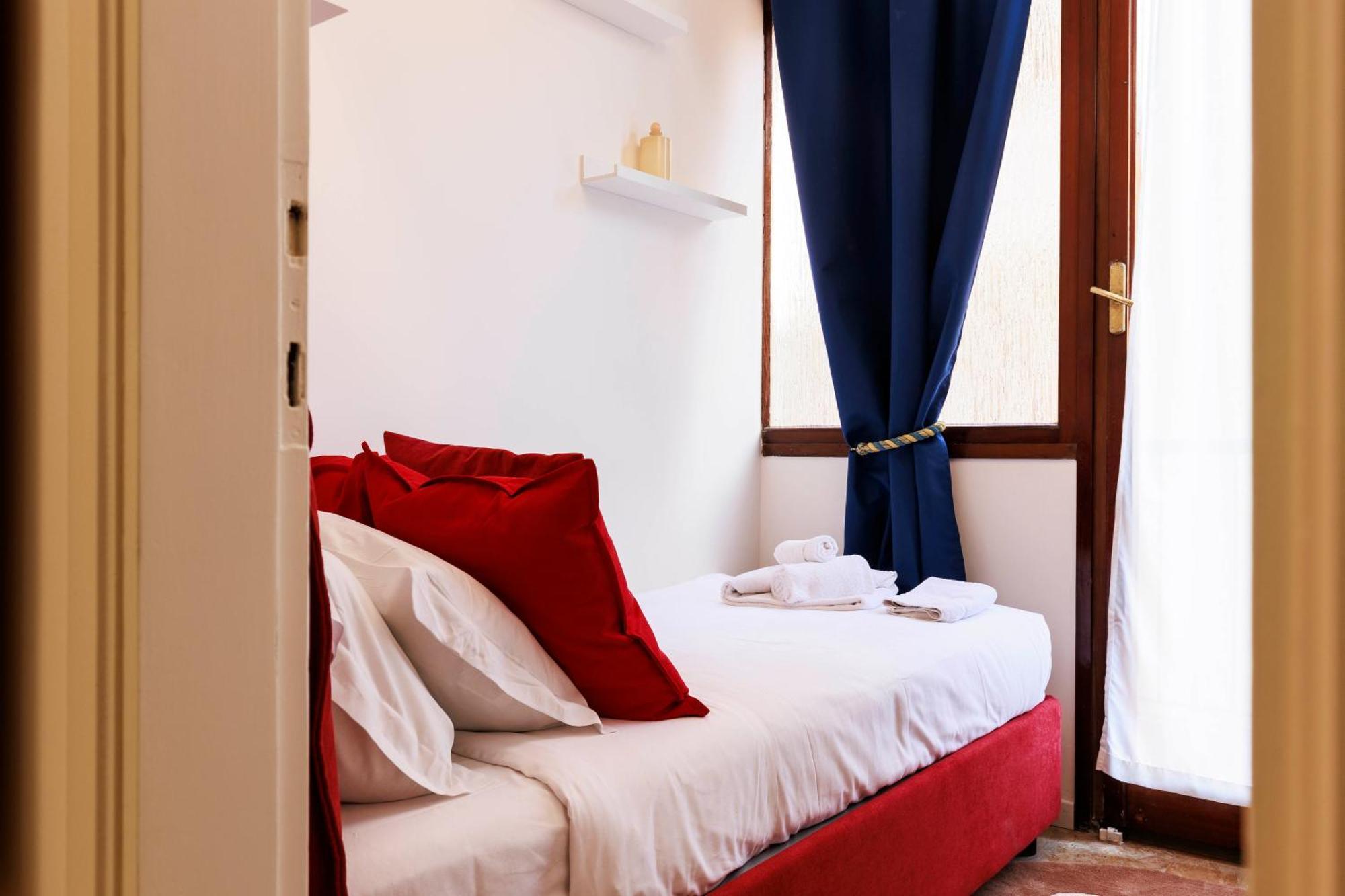 פירנצה Palazzo Caccini Luxury Apartment מראה חיצוני תמונה